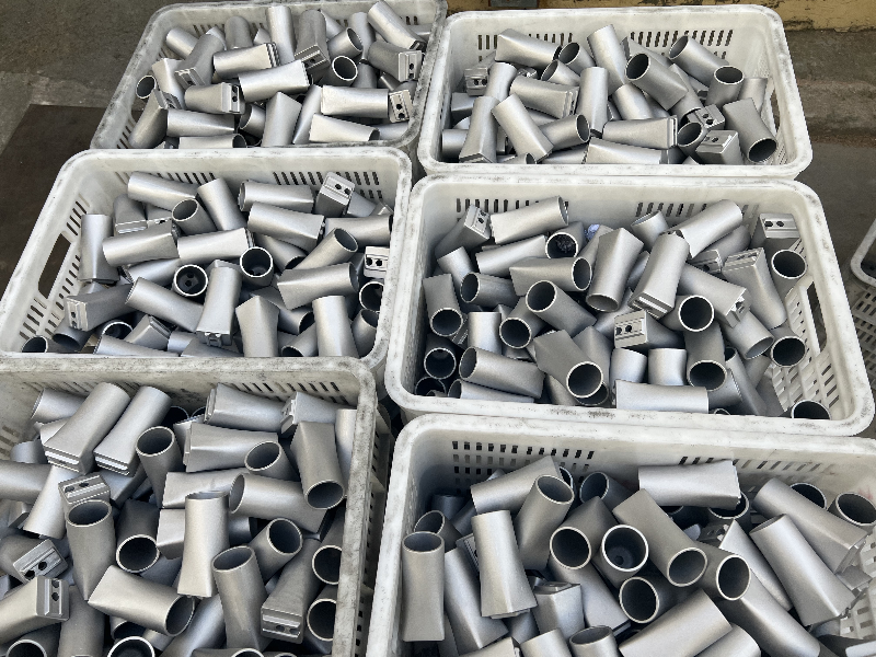 Fixed Seat at The Bottom of The Bus Handrail Column